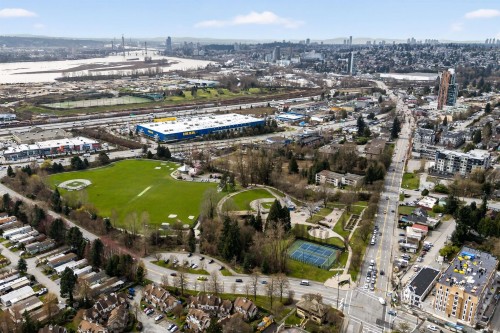 1114 Hachey Avenue, Coquitlam, BC 