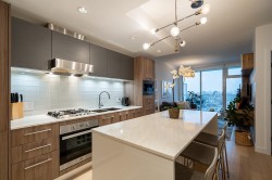 1106-4638 Gladstone Street  Vancouver, BC V5N 0G5