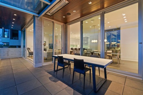 2705 30Th Avenue W, Vancouver, BC 