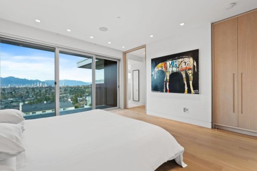 2705 30Th Avenue W, Vancouver, BC 