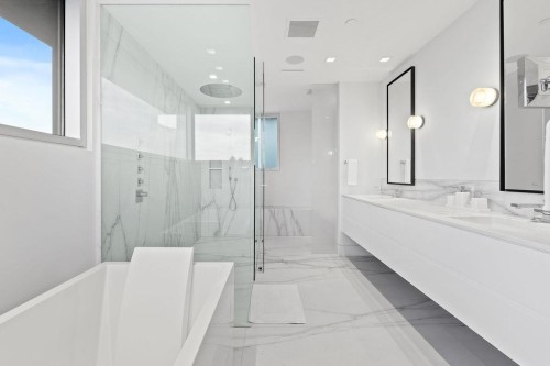 2705 30Th Avenue W, Vancouver, BC 