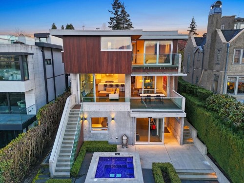 2705 30Th Avenue W, Vancouver, BC 