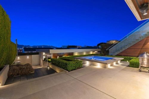 2705 30Th Avenue W, Vancouver, BC 