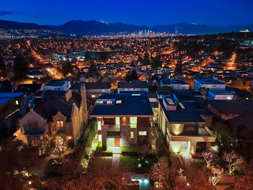 2705 30Th Avenue W, Vancouver, BC 