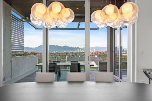 2705 30Th Avenue W, Vancouver, BC 