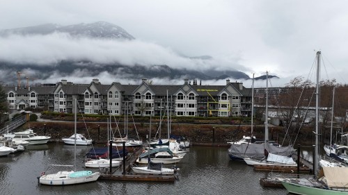 202-1468 Pemberton Avenue  Squamish, BC V8B 0K2