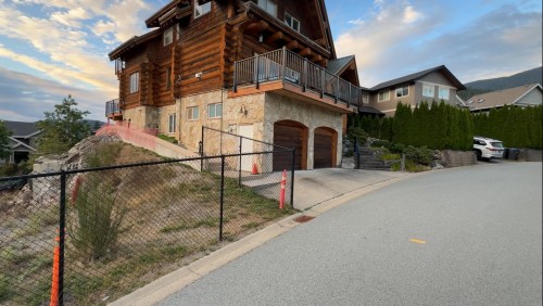 40876 The Crescent, Squamish, BC 