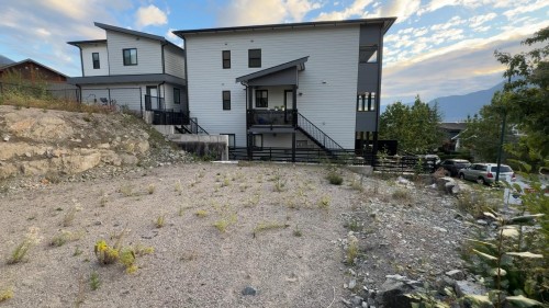 40876 The Crescent, Squamish, BC 