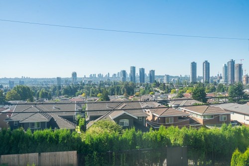 5150 Hastings Street  Burnaby, BC V5B 1P6