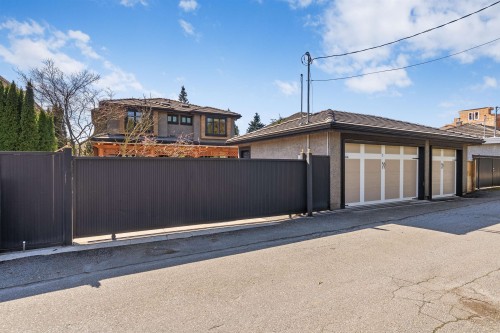 1041 58Th Avenue W, Vancouver, BC 