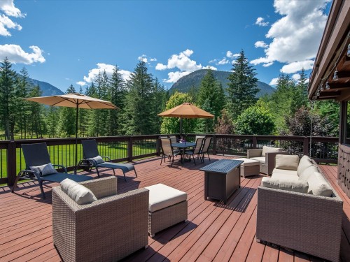 1470 Fraser Road, Pemberton, BC - Outdoor With Deck Patio Veranda