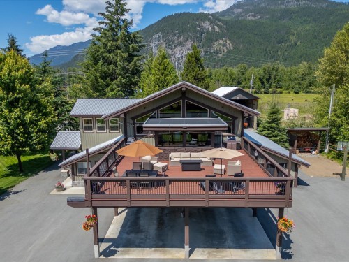 1470 Fraser Road, Pemberton, BC - Outdoor