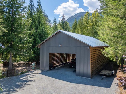 1470 Fraser Road, Pemberton, BC - Outdoor