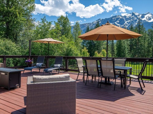 1470 Fraser Road, Pemberton, BC - Outdoor With Deck Patio Veranda