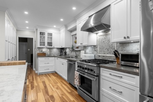 526 Newdale Place, West Vancouver, BC 