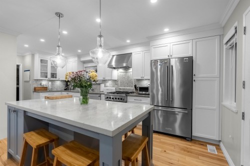 526 Newdale Place, West Vancouver, BC 