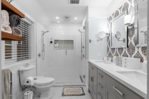526 Newdale Place, West Vancouver, BC 