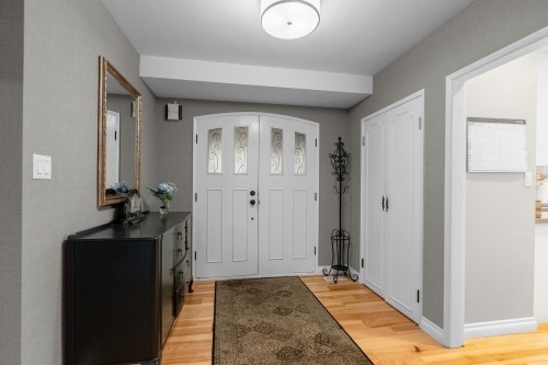 526 Newdale Place, West Vancouver, BC 