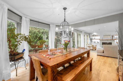 526 Newdale Place, West Vancouver, BC 