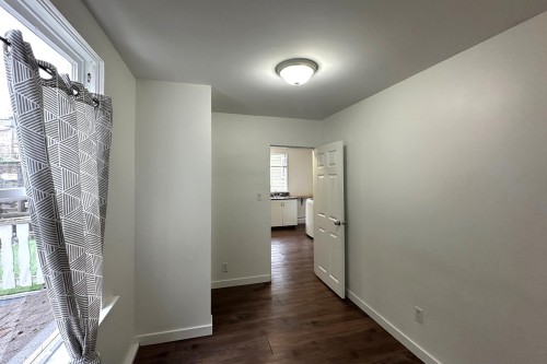 164 10Th Street E, North Vancouver, BC 
