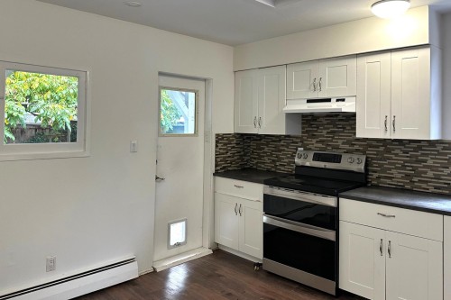 164 10Th Street E, North Vancouver, BC 