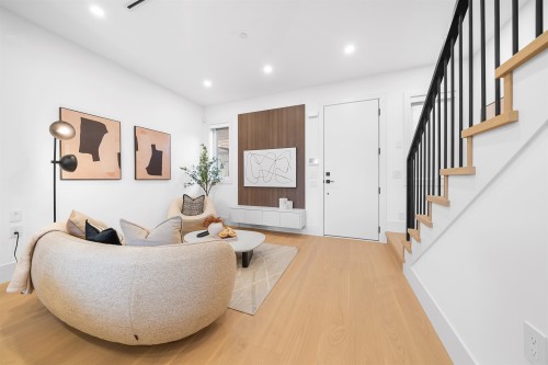 2609 Dundas Street, Vancouver, BC 