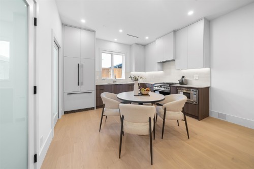 2609 Dundas Street, Vancouver, BC 