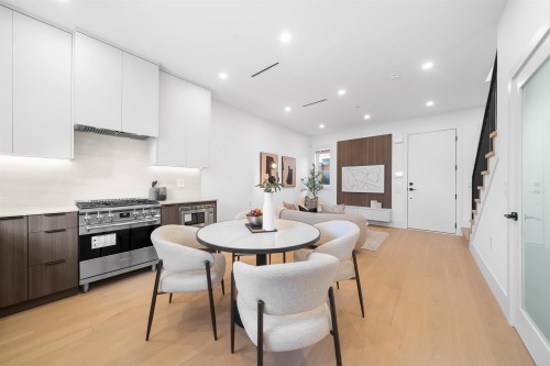 2609 Dundas Street, Vancouver, BC 