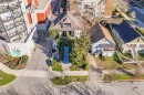 160 10Th Street E, North Vancouver, BC 