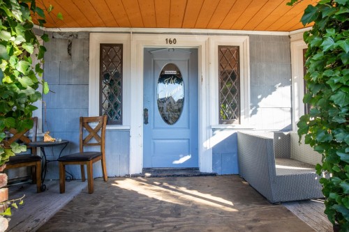 160 10Th Street E, North Vancouver, BC 