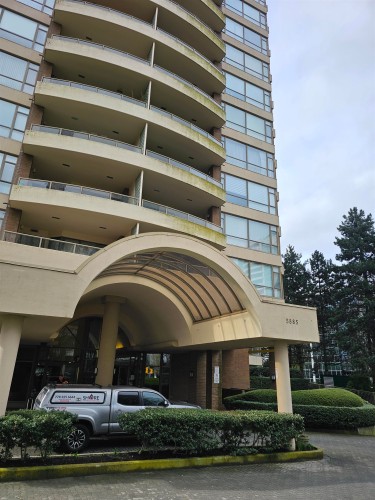 2002-5885 Olive Avenue  Burnaby, BC V5H 4N8