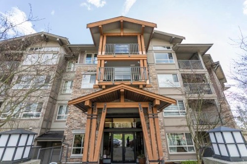 215-3110 Dayanee Springs Boulevard  Coquitlam, BC V3E 0B4