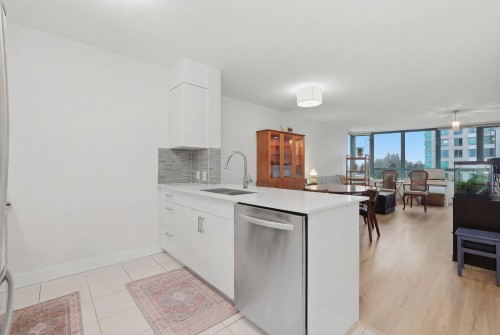 505-6659 Southoaks Crescent, Burnaby, BC 
