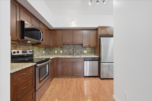 307-22858 Lougheed Highway, Maple Ridge, BC 