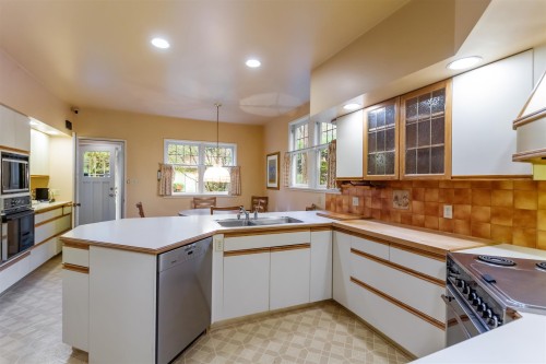 5376 Marguerite Street, Vancouver, BC 