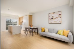 7661 Granville Street  Vancouver, BC V6P 4Y8