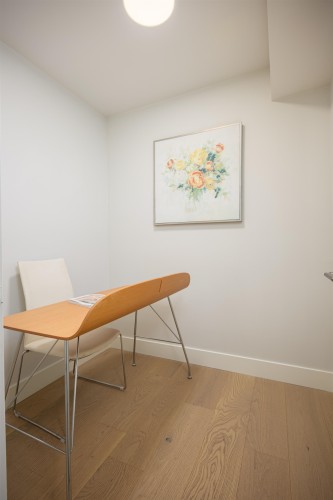 7661 Granville Street, Vancouver, BC 