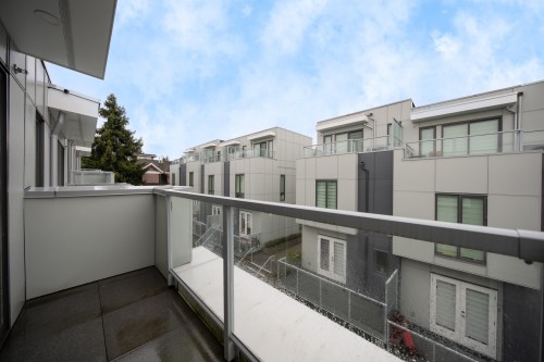 7661 Granville Street, Vancouver, BC 