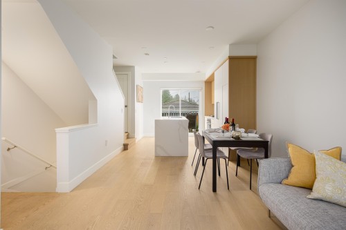 7661 Granville Street, Vancouver, BC 