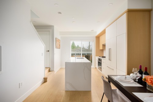 7661 Granville Street, Vancouver, BC 