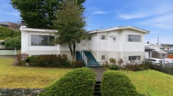 4745 Gilpin Court Burnaby, BC V5G 3A1