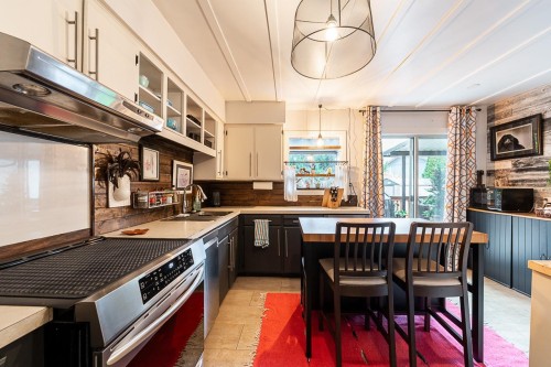 635 Midvale Street, Coquitlam, BC 