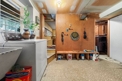 3281 2Nd Avenue E, Vancouver, BC 
