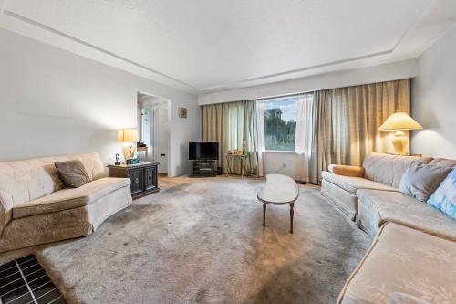 3281 2Nd Avenue E, Vancouver, BC 