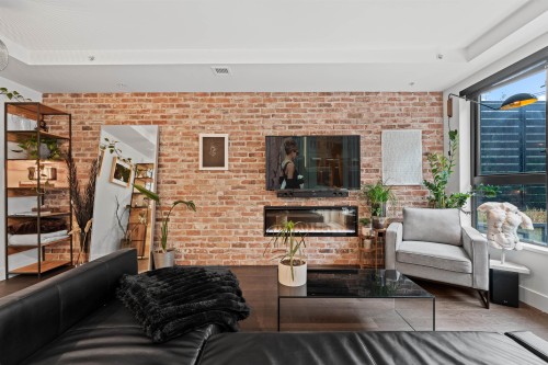 2726 Spring Street  Port Moody, BC V3H 0K7