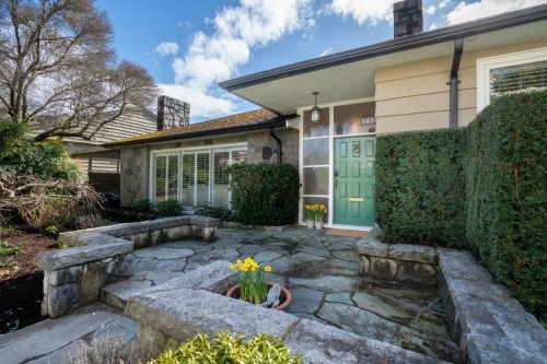 6034 Collingwood Place, Vancouver, BC 