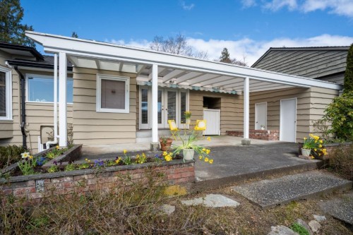 6034 Collingwood Place, Vancouver, BC 