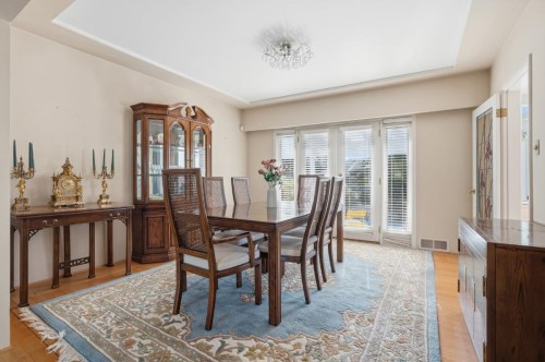 6034 Collingwood Place, Vancouver, BC 