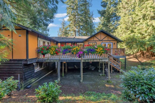 5325 Marine Drive, West Vancouver, BC 