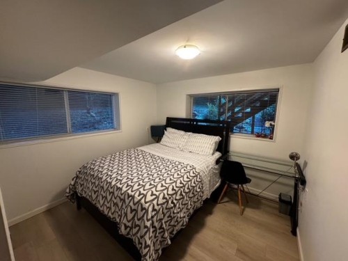 5325 Marine Drive, West Vancouver, BC 